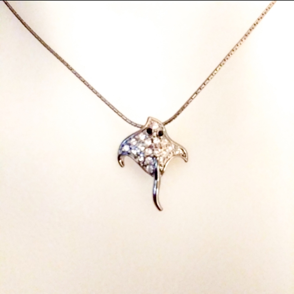 Annaleece by Devries Stingray Necklace